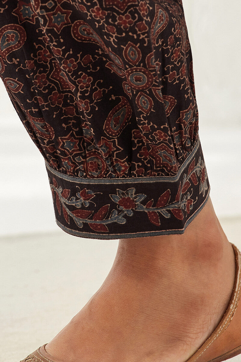 Sehra Maheen Ajrak Izhaar Pants