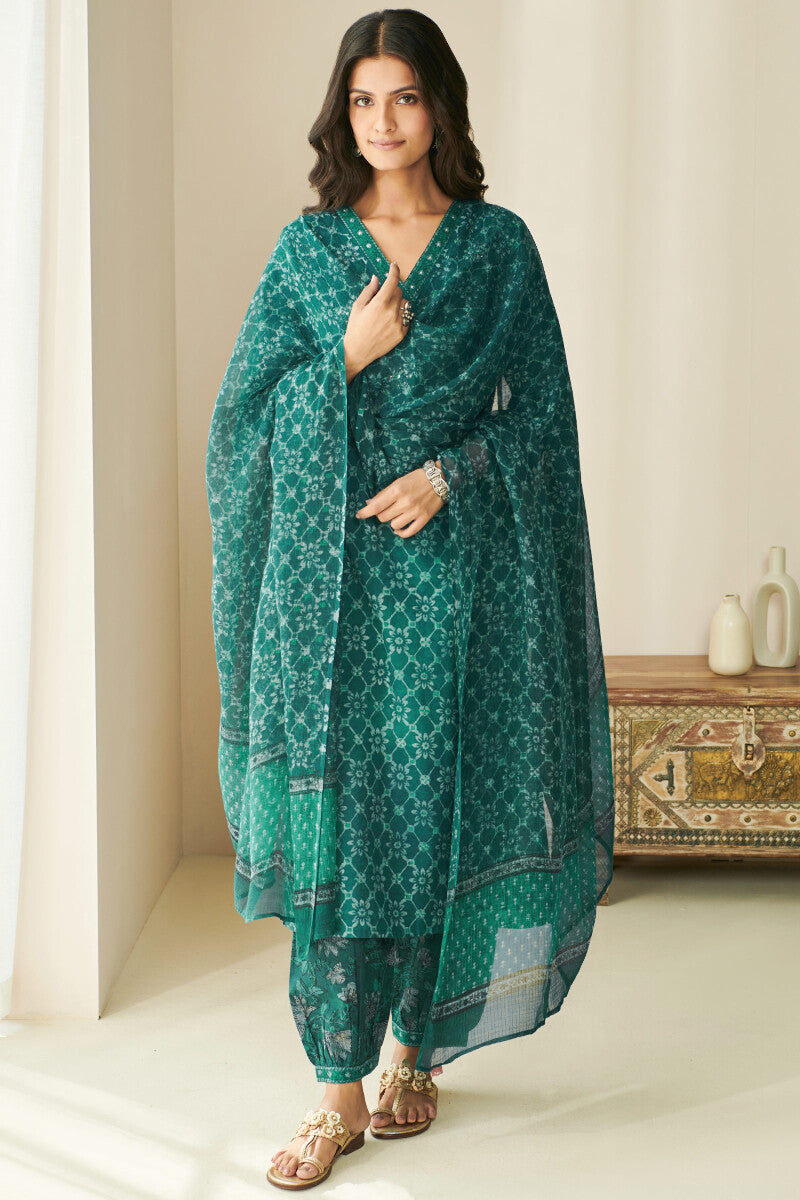 Sehra Aiza Akola Kurta