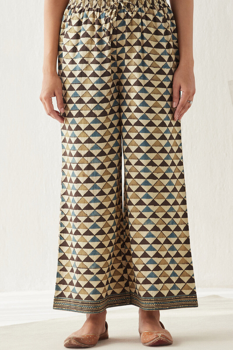 Sehra Nadia Ajrak Farsi