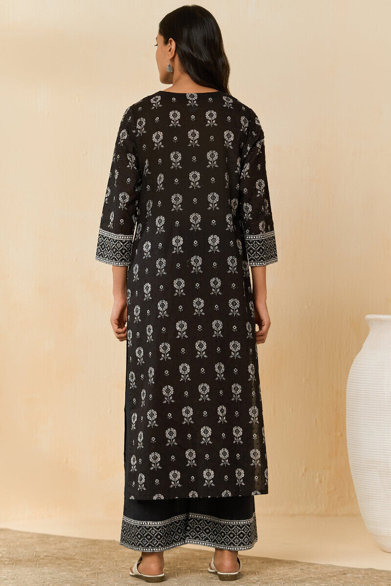 Mumtaz Naisa Kurta