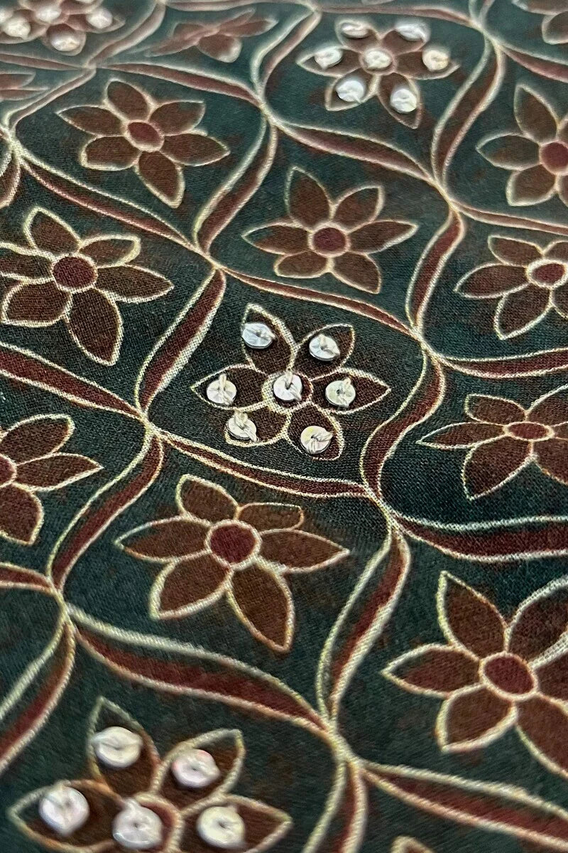 Surplus: Mehreen Sabira Kurta