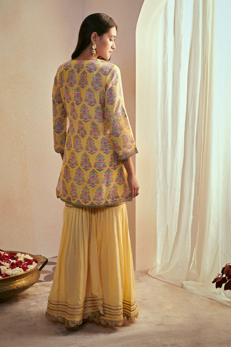 Gauhar Mahira Modal Sanganeri Kurta