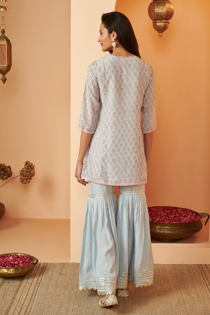 Shirin Mehnaaz Sanganeri Modal Kurta