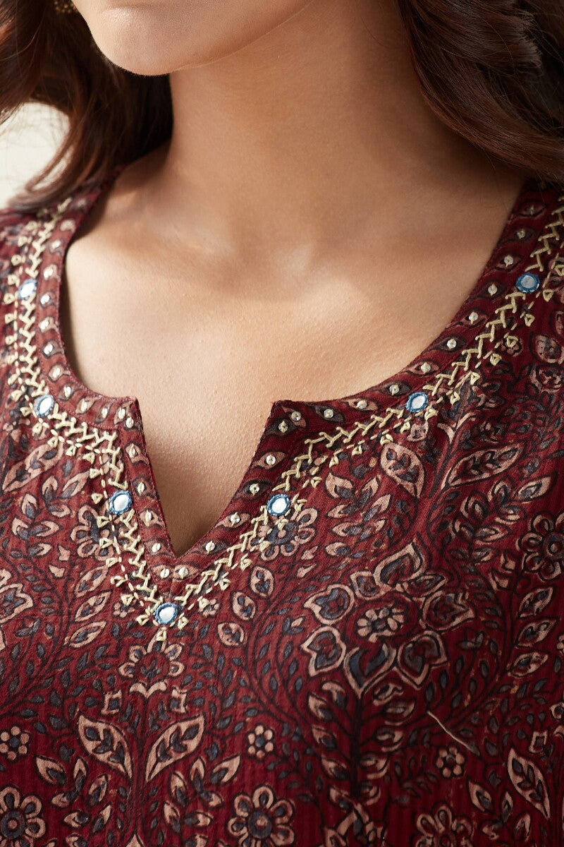 Sehra Aisha Ajrak Kurta