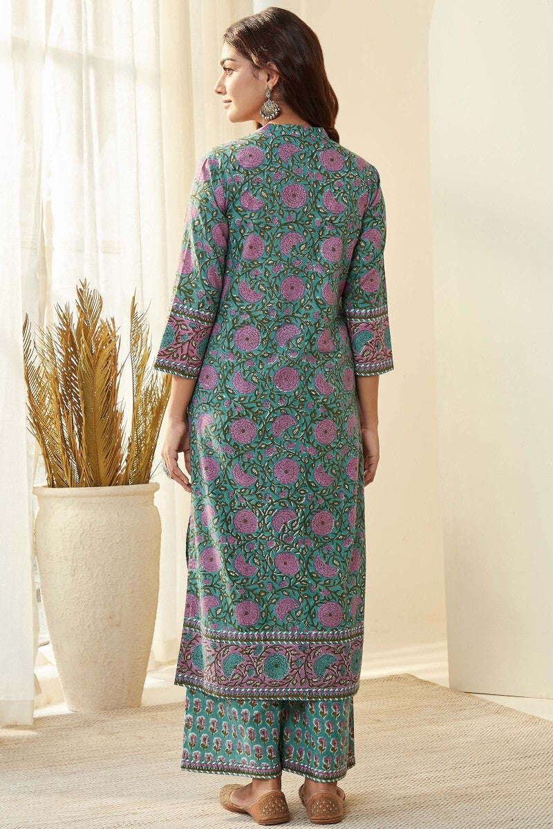 Nazm Zarin Kurta