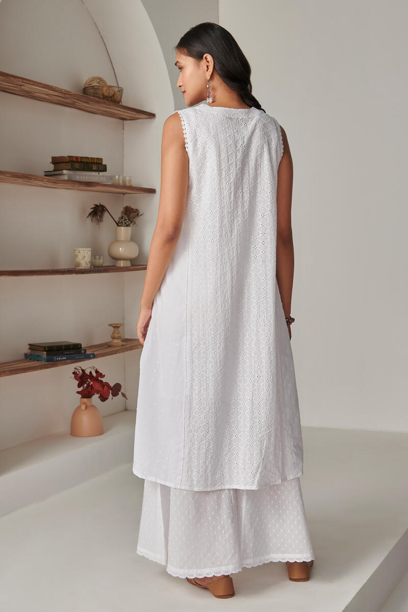 Raahat Shaheen White Schiffli Kurta