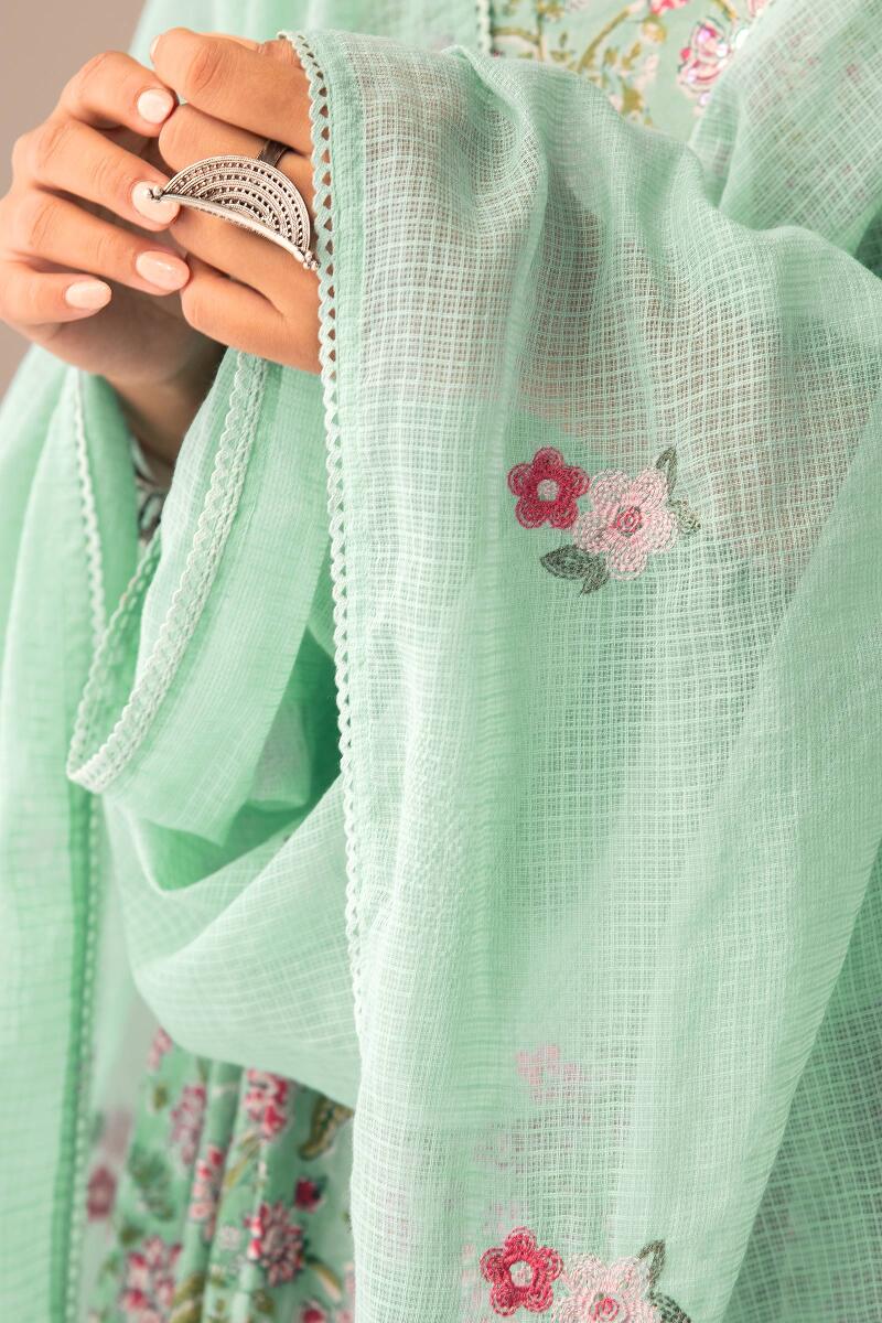 Nasrine Mehar Kota Dupatta