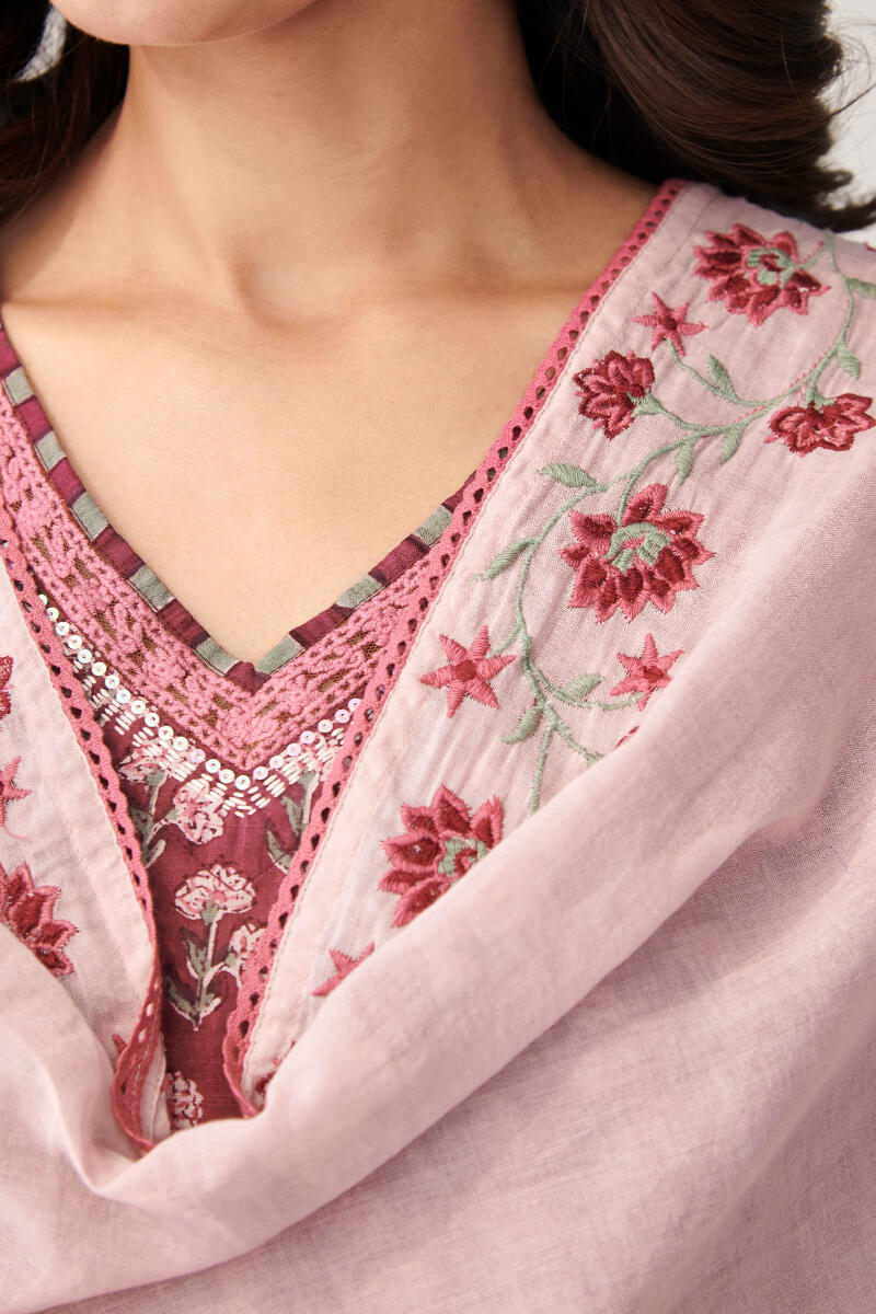 Nasrine Nadia Mul Dupatta