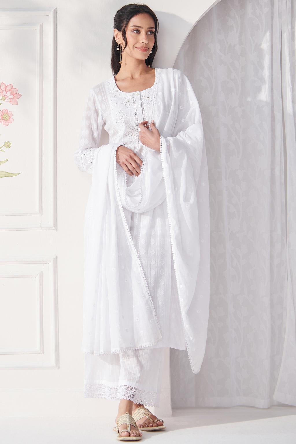 Raahat Gulnaaz White Kurta