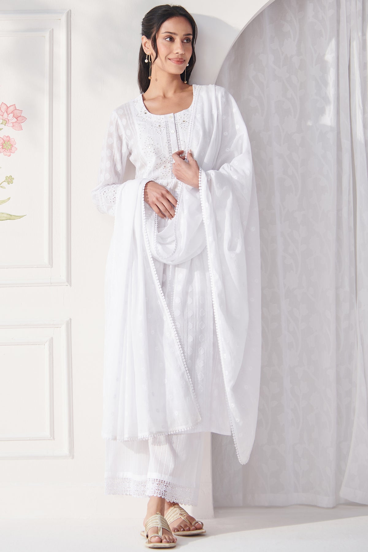 Raahat Gulnaaz White Kurta