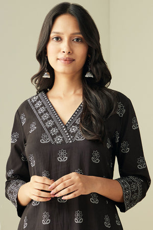 Mehnaz Mahira Sanganeri Kurta
