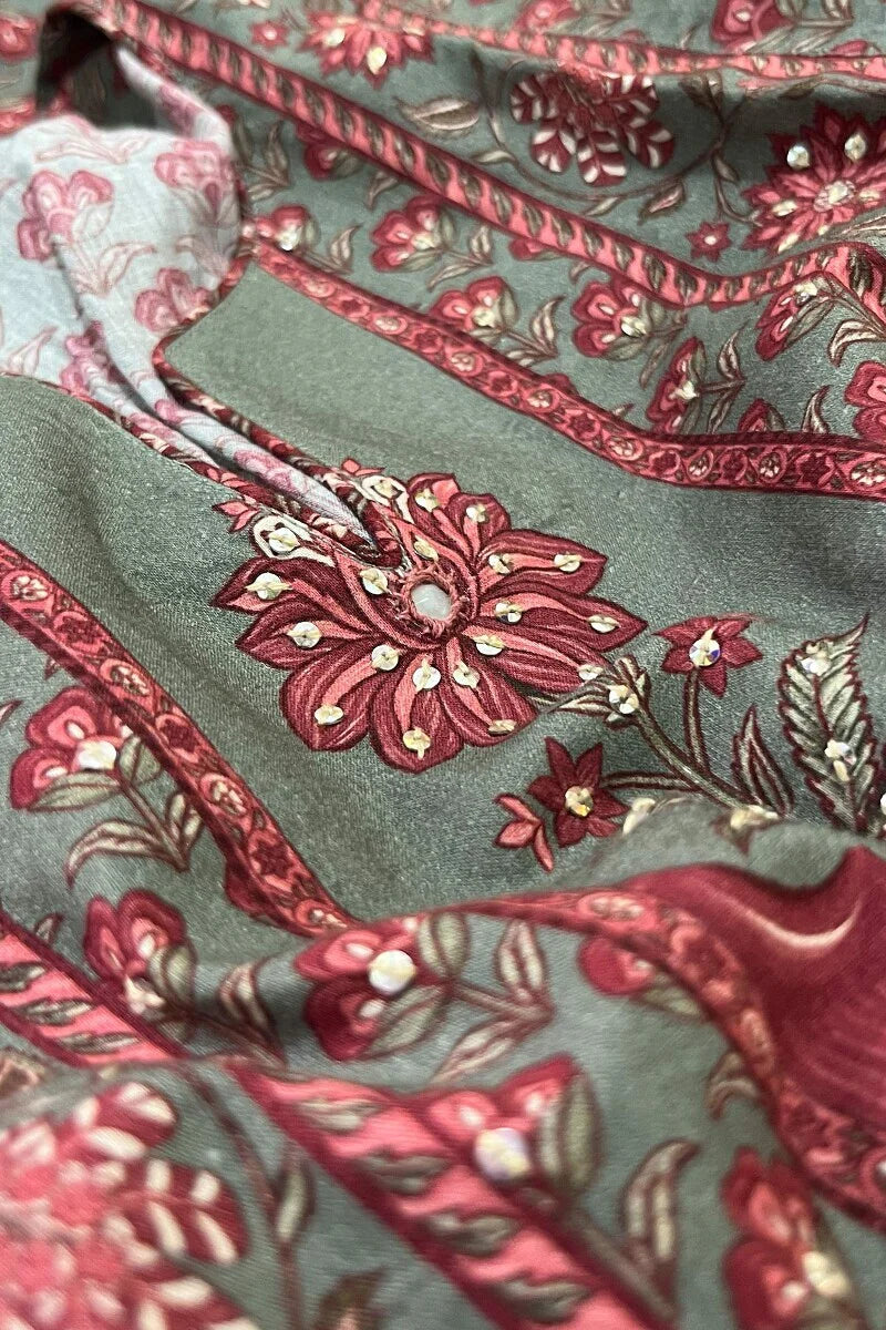 Mahnoor Zoya Kurta
