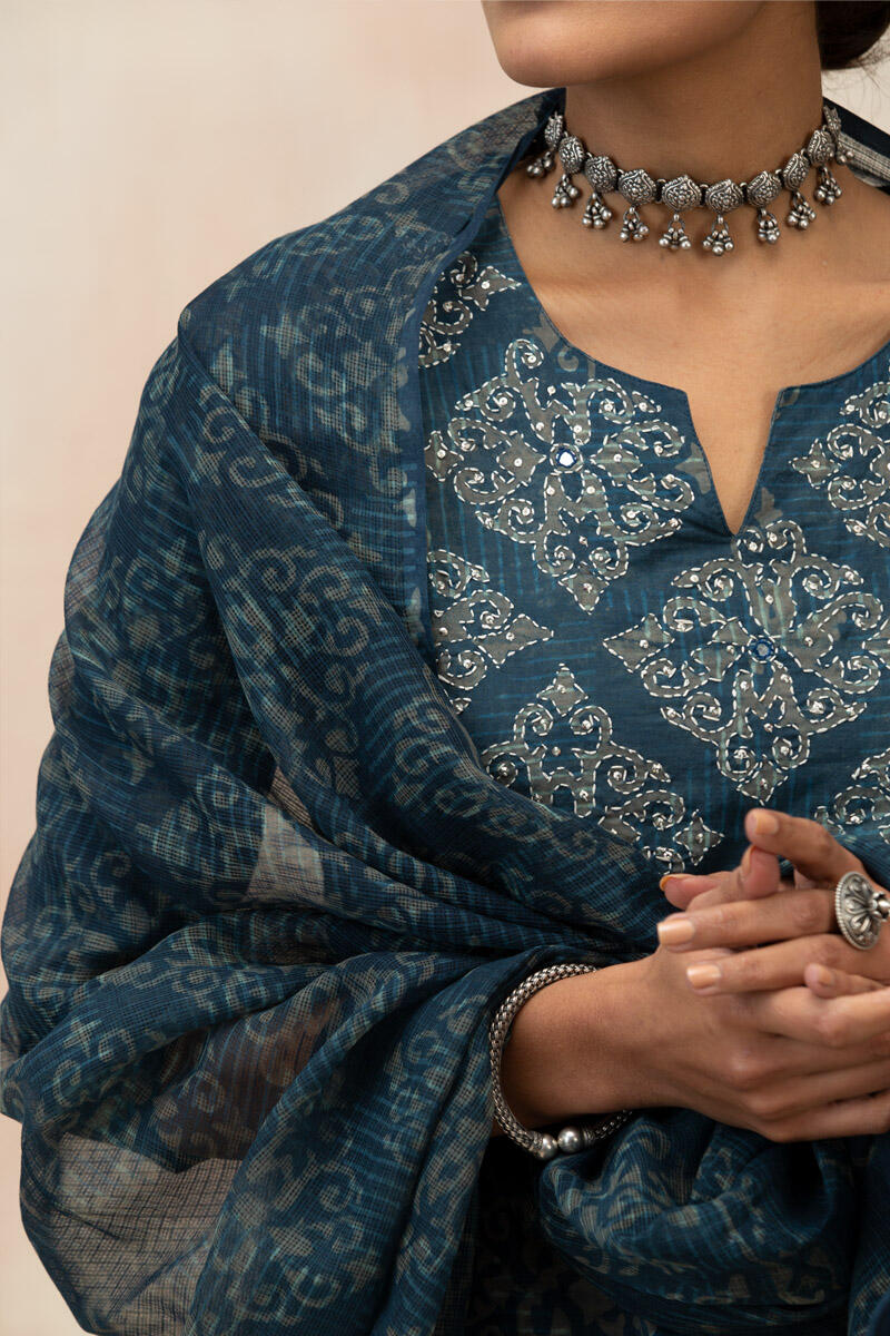 Rehnuma Afreen Dupatta