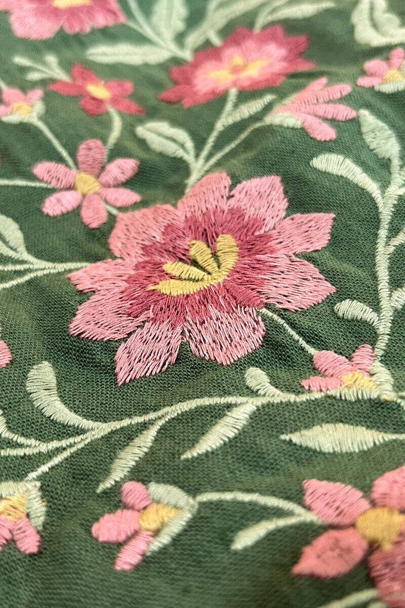 Mehreen Saira Kurta