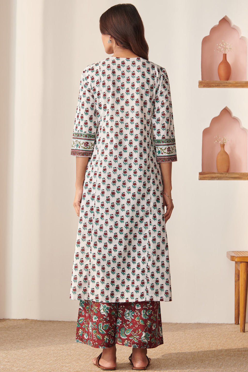 Gauhar Aafiya Kurta