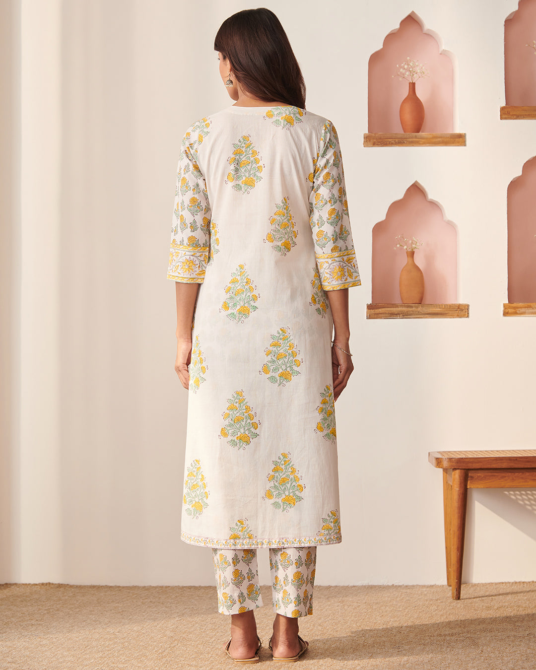 Roz Meher Omaira Sanganeri Kurta