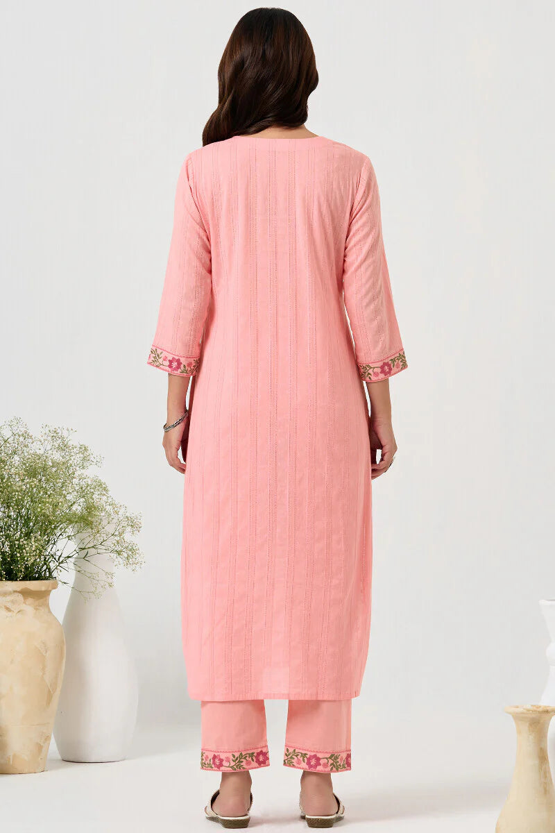 Surplus: Mehraab Arya Kurta