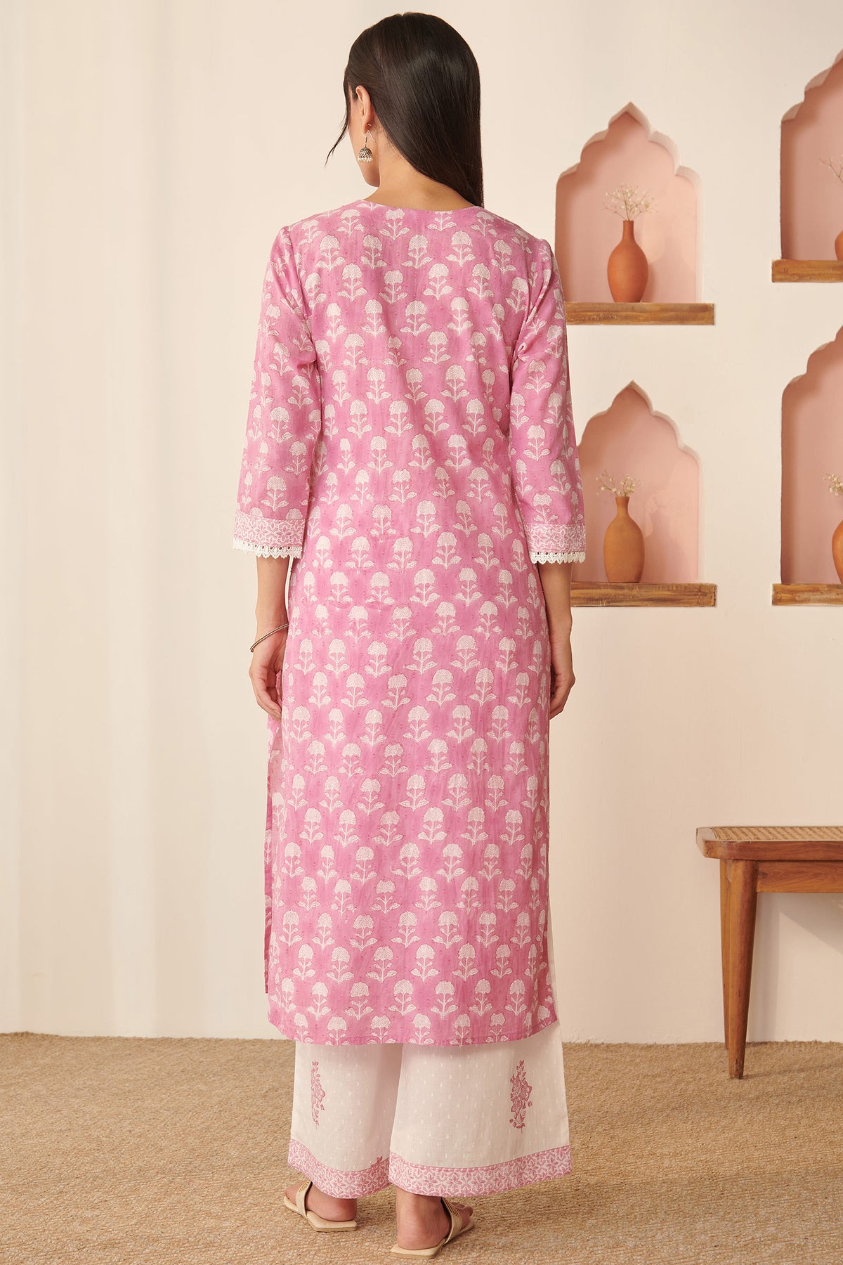 Rosheen Niyamat Sanganeri Kurta