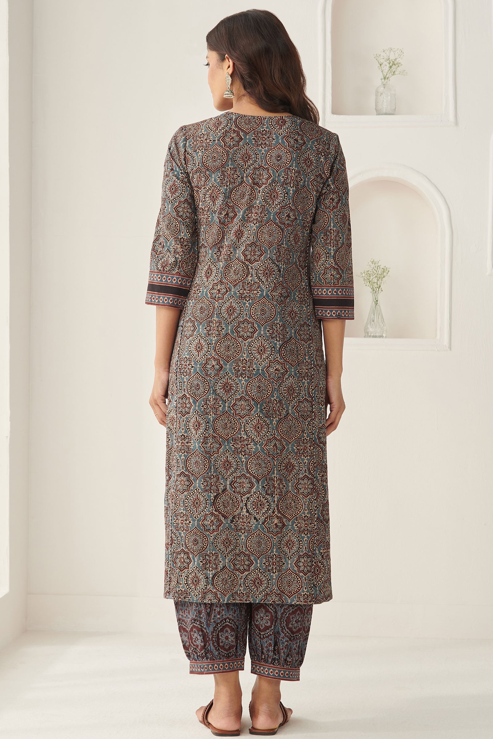 Surplus: Sehra Rumaisa Kurta