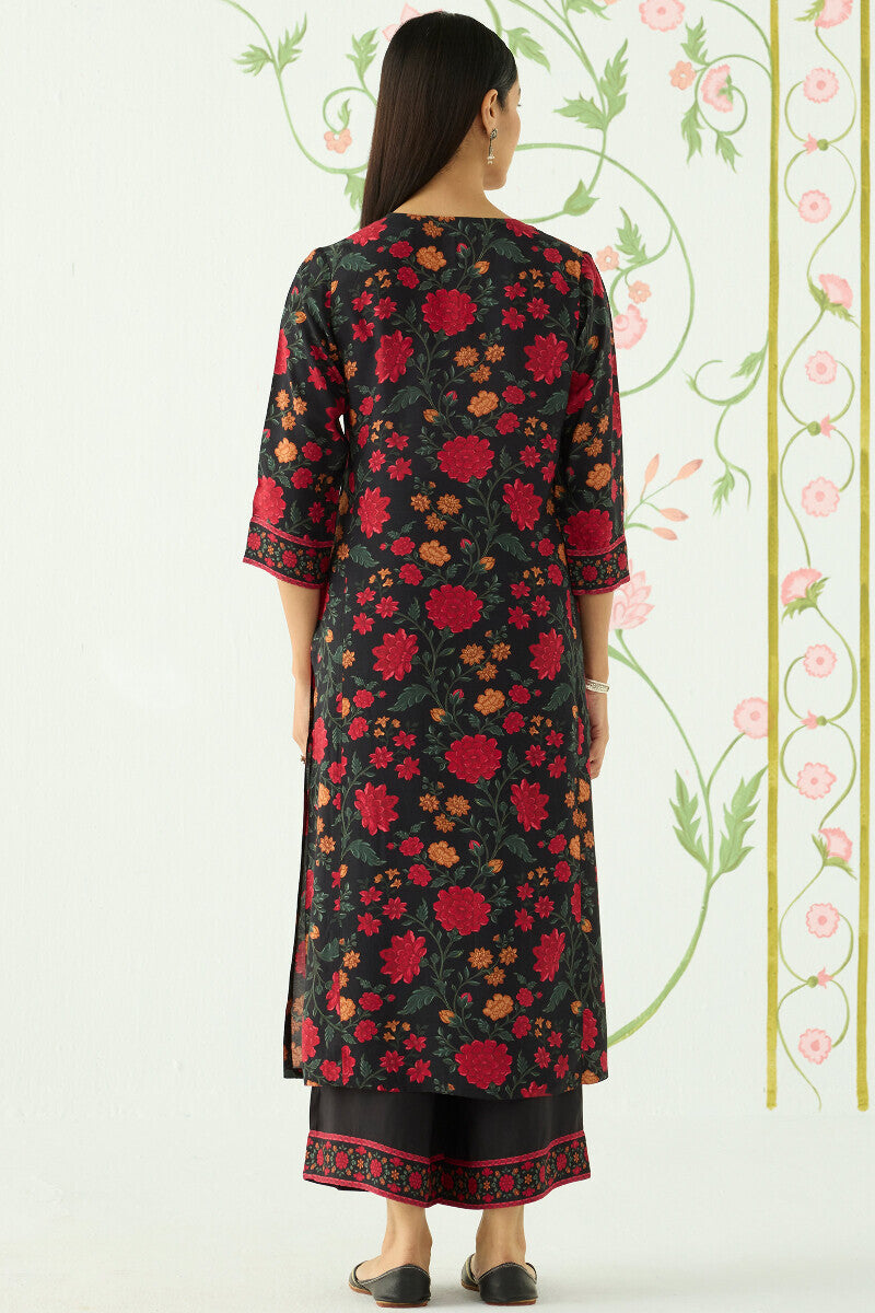 Laylah Mehnaz Kurta