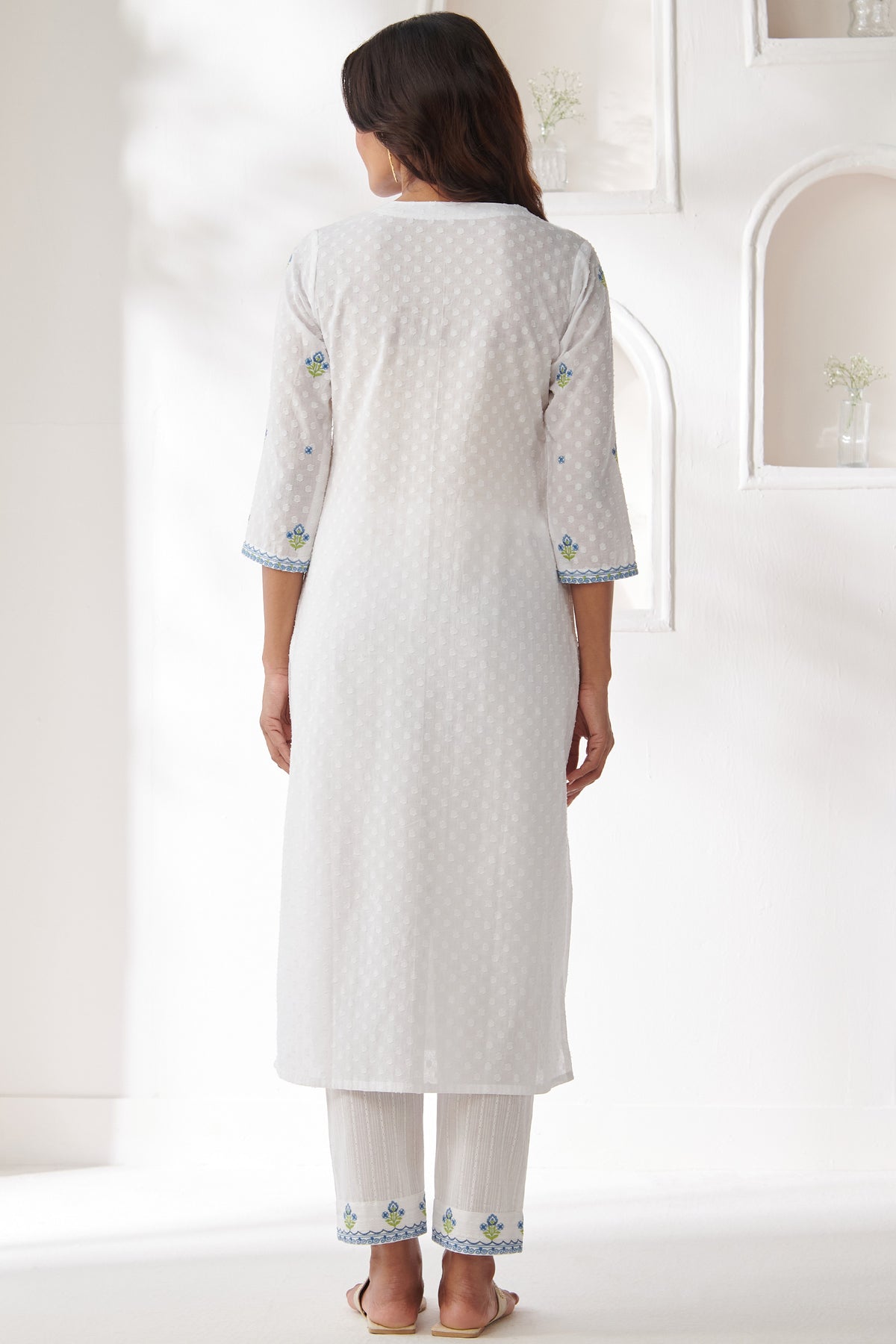 Mehraab Samaira White Kurta