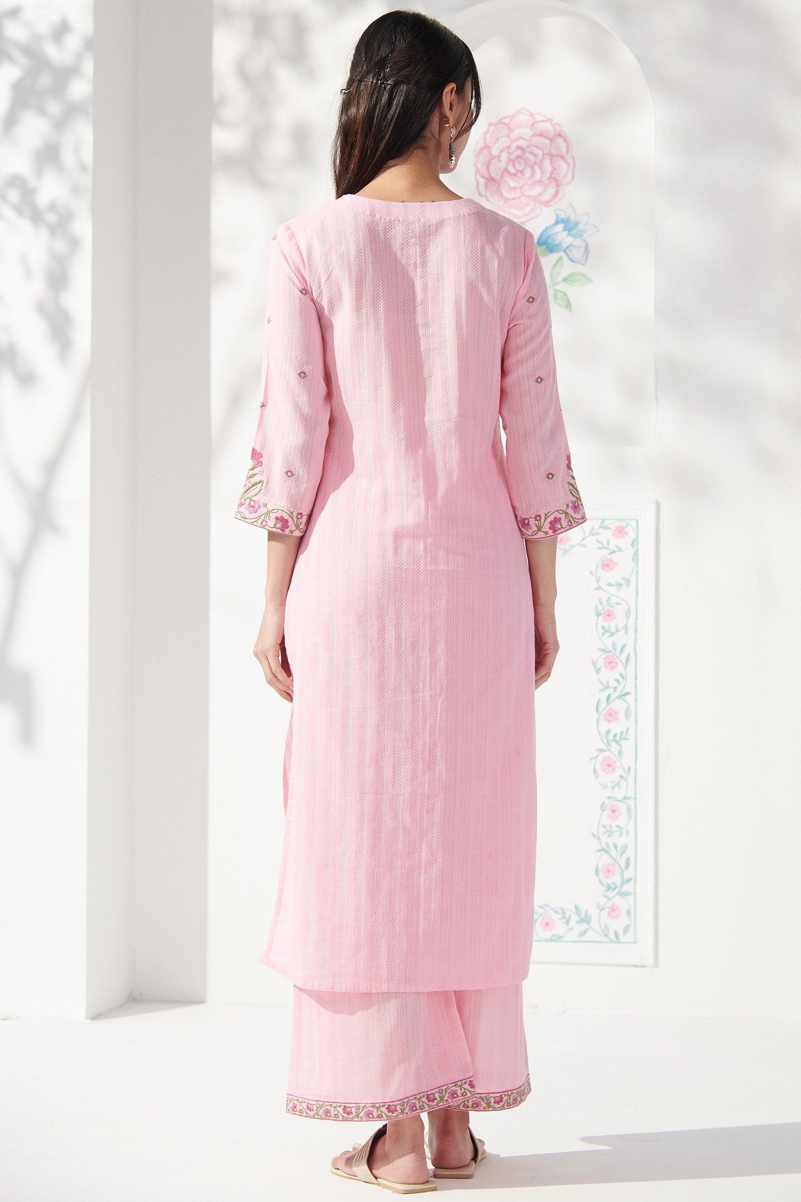 Surplus: Mehraab Rozinah Pink Kurta