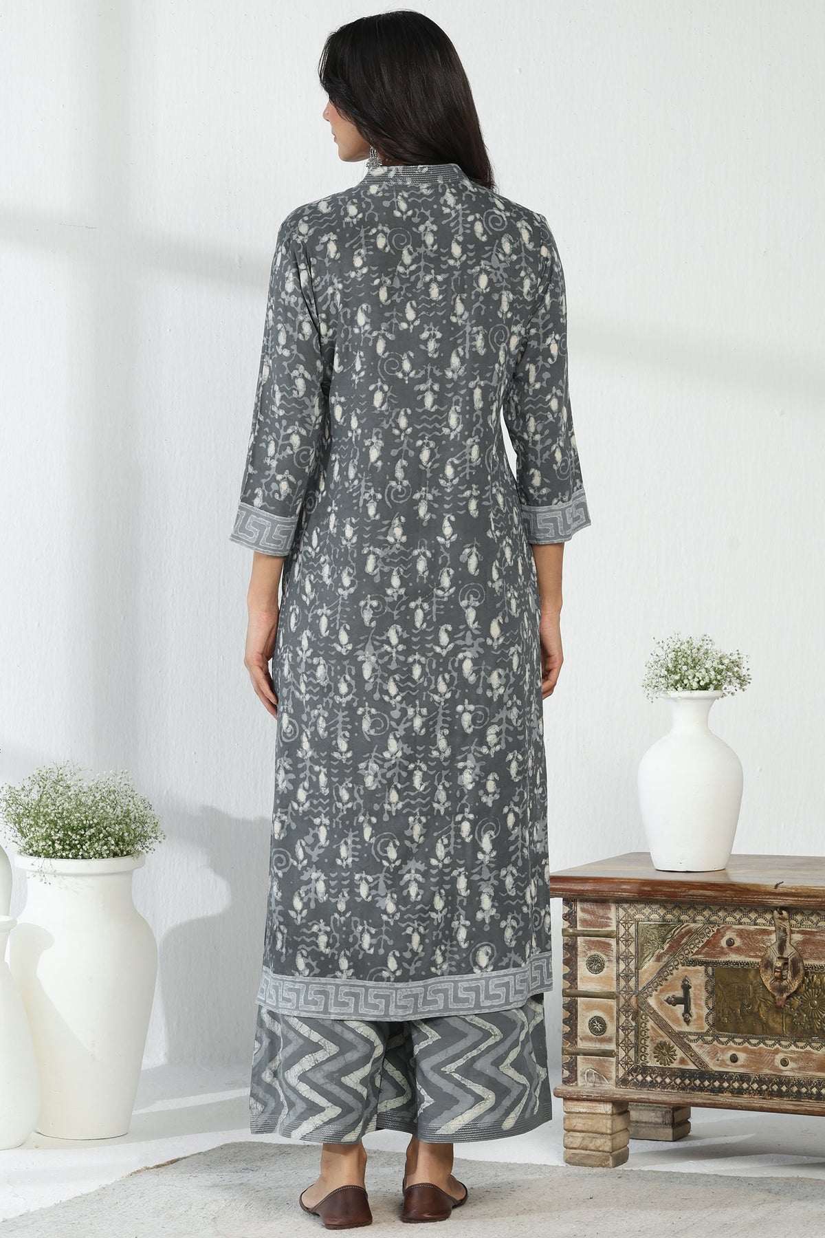 Surplus: Sehra Rasia Dabu Kurta