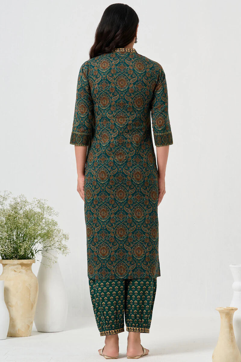Surplus: Rangrez Nazrina Kurta
