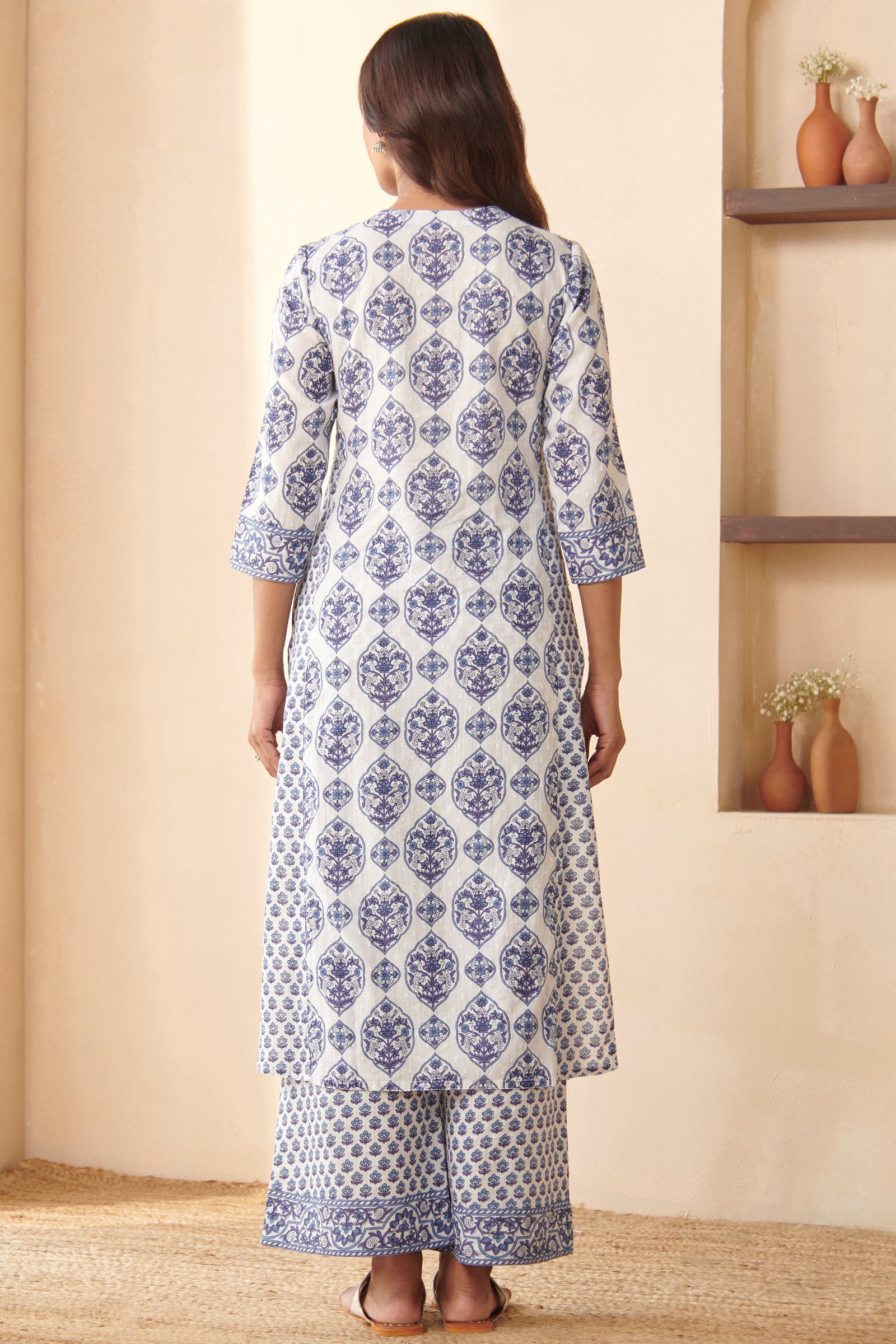 Neelofar Nihad Sanganeri Kurta