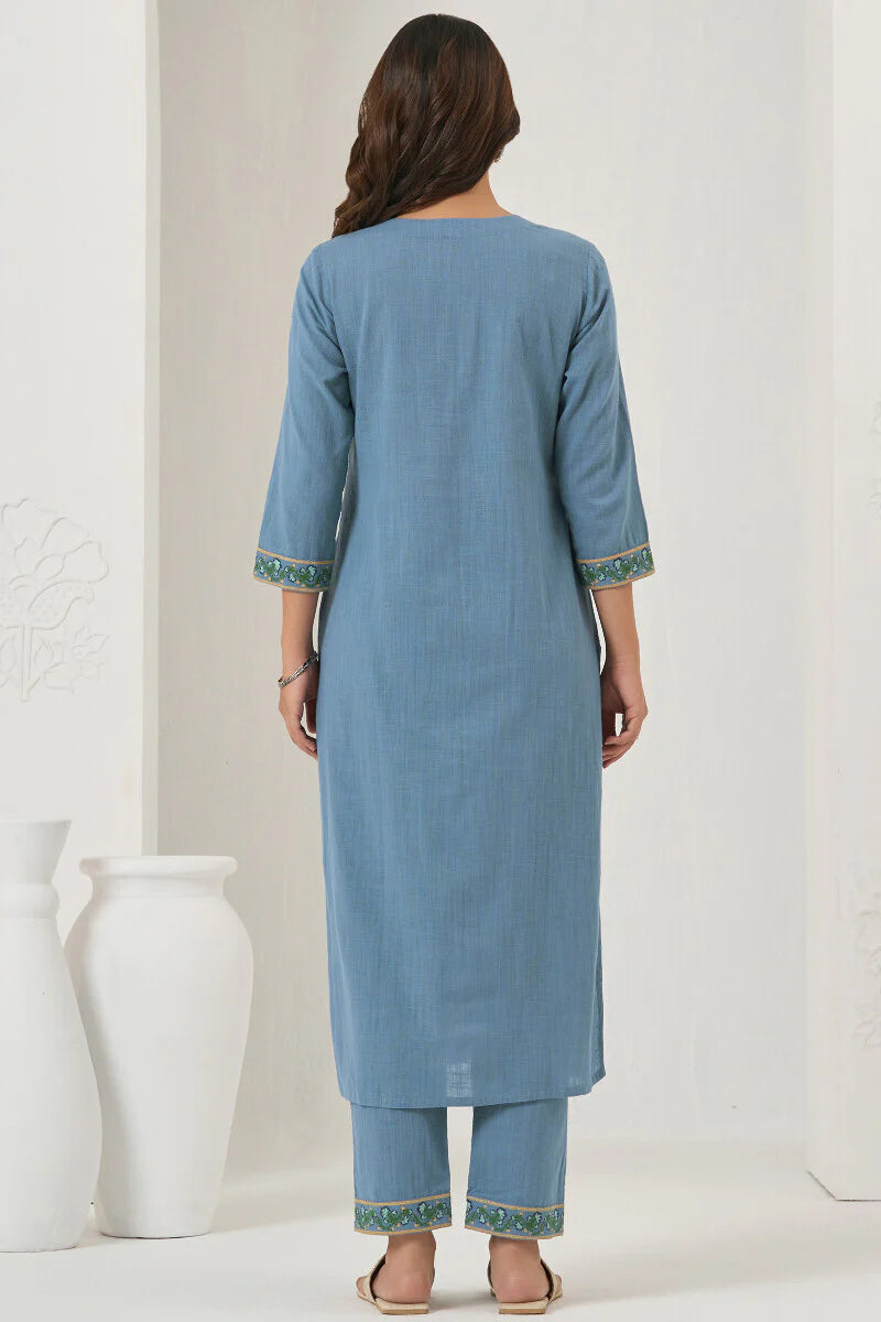Surplus: Mehraab Nihad Kurta