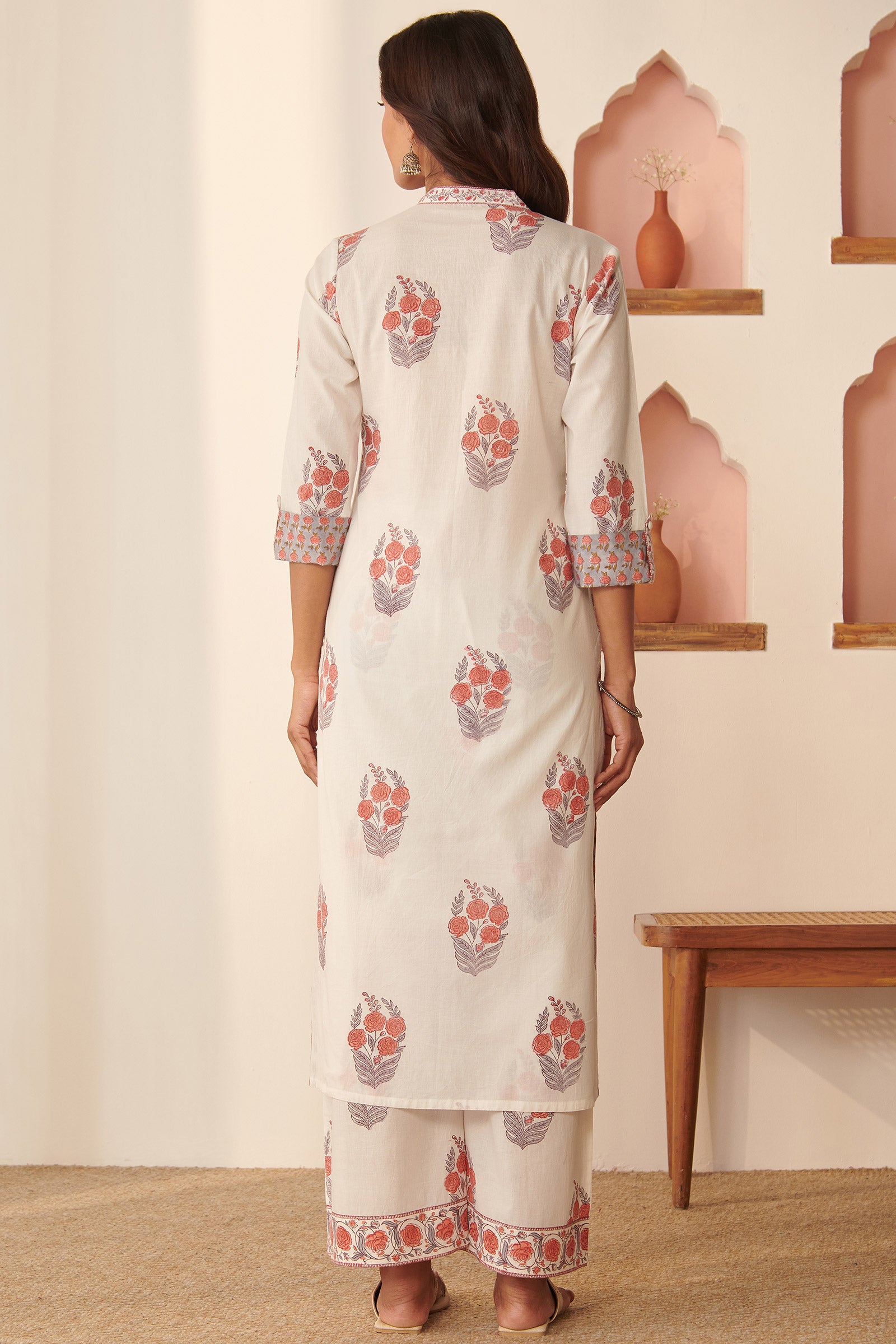 Roz Meher Zeinab Sanganeri Kurta