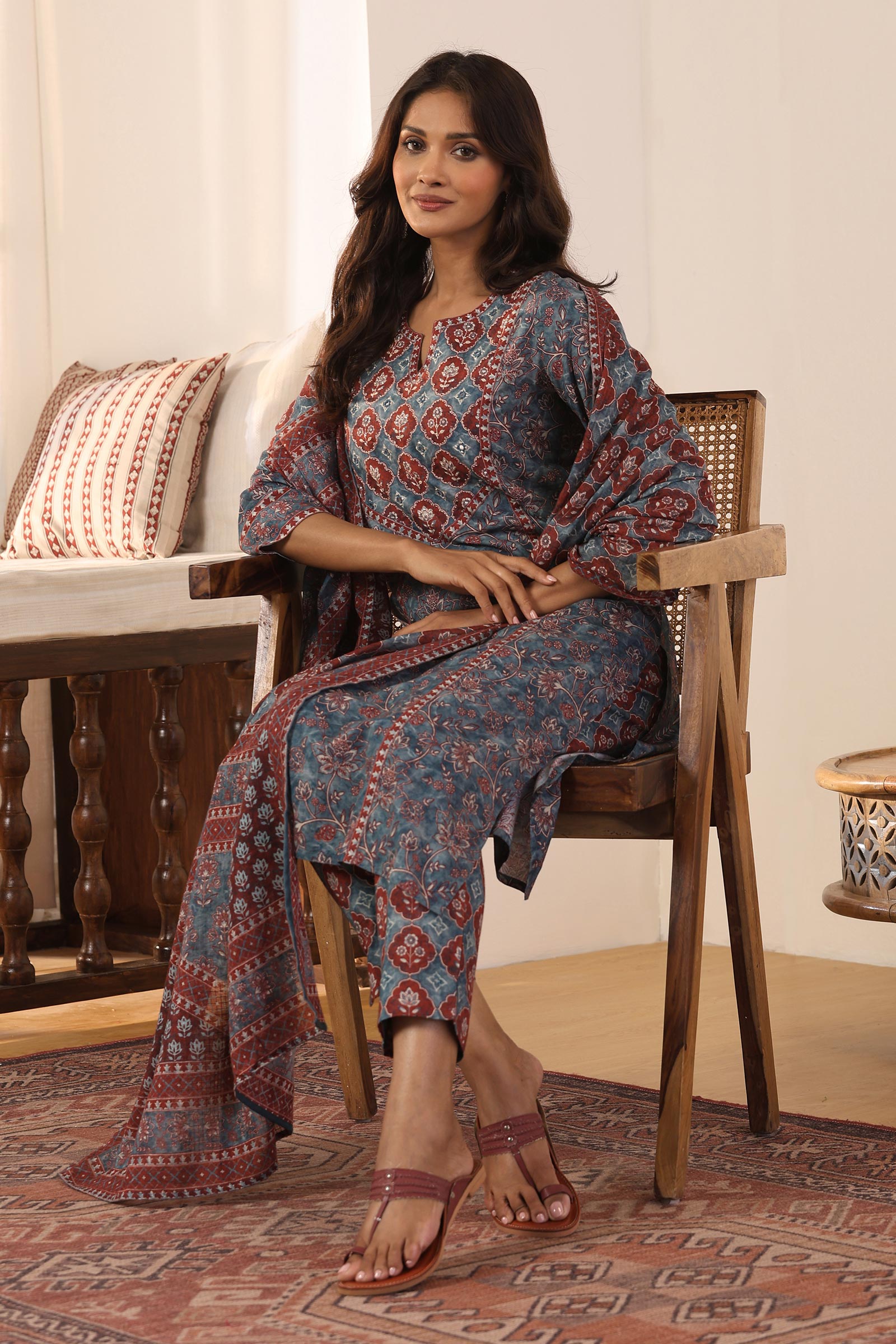 Surplus: Rangrez Samaira Kurta