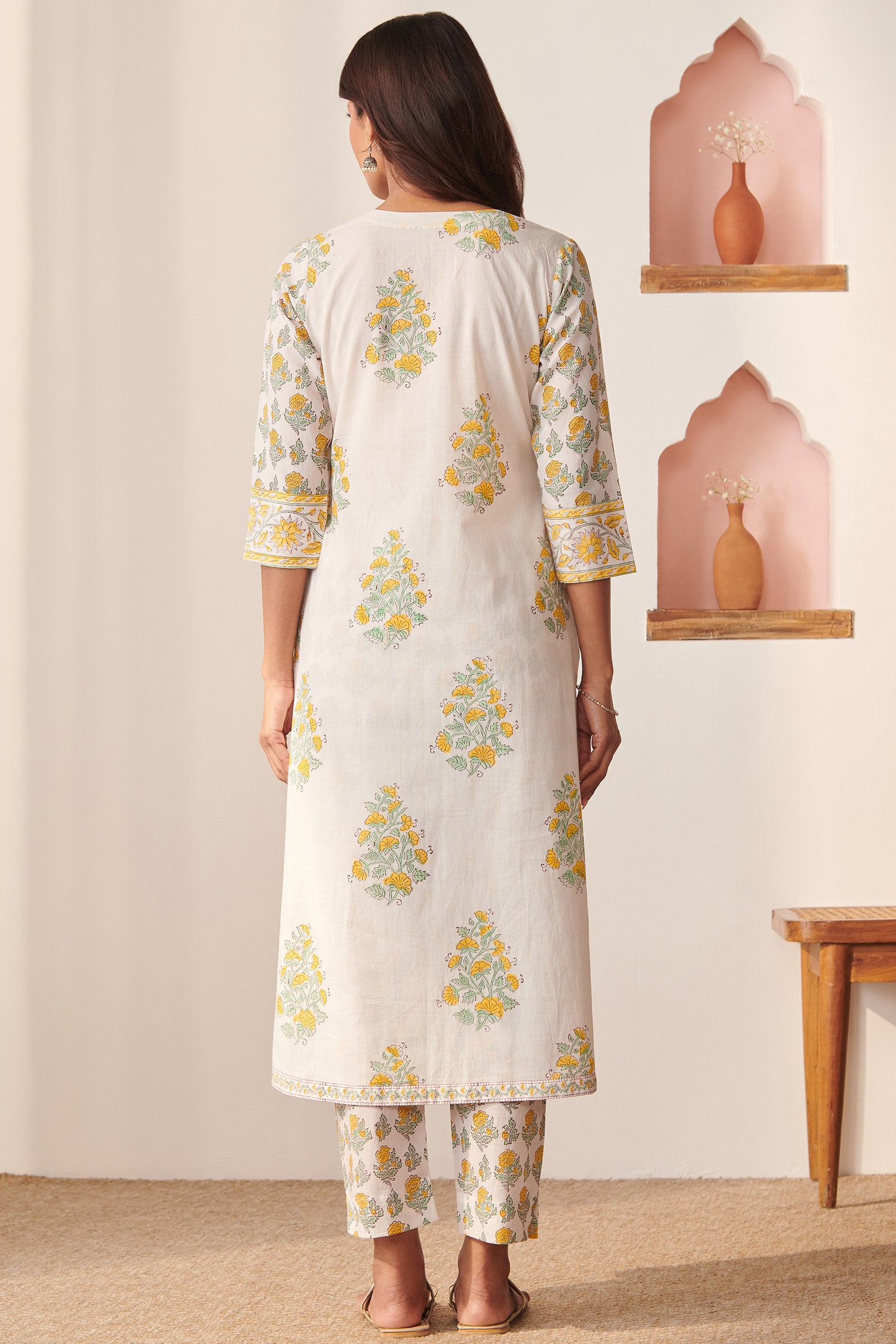 Roz Meher Omaira Sanganeri Kurta