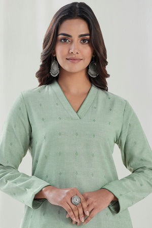 Naadirah Layla Green Handloom Kurta