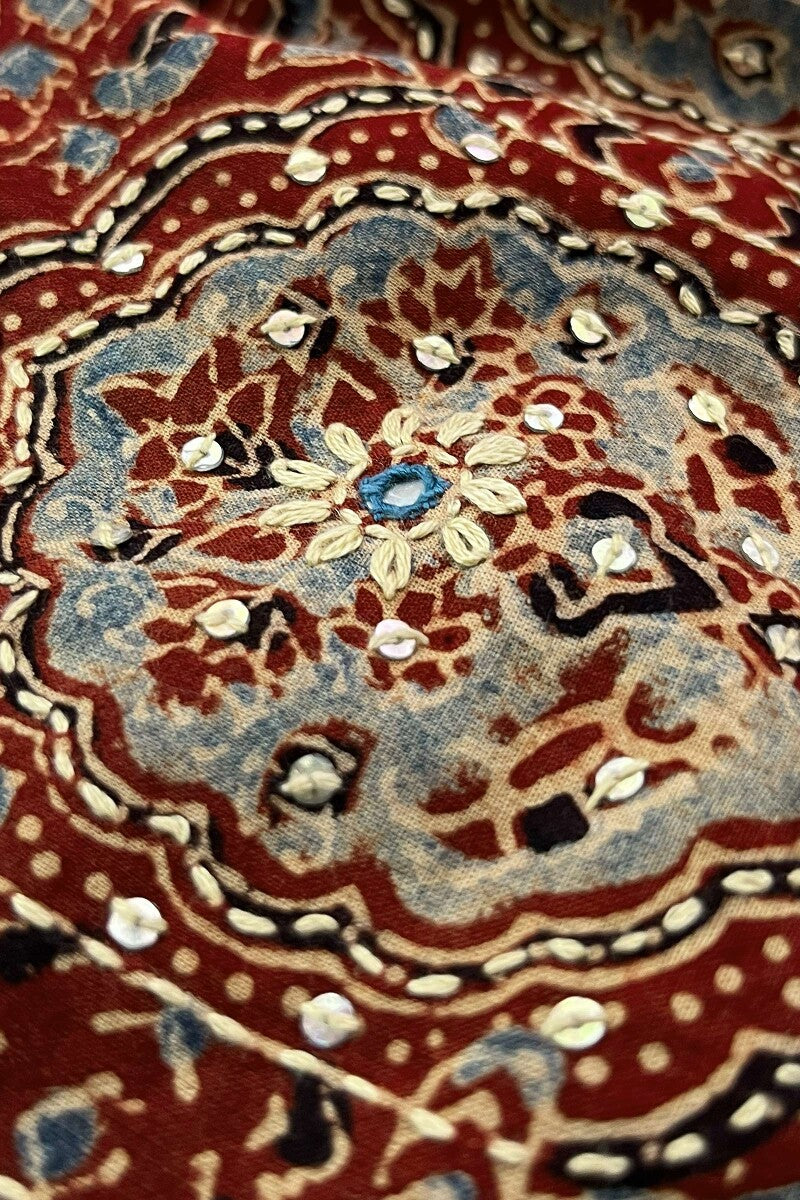 Sehra Suhani Ajrak Kurta