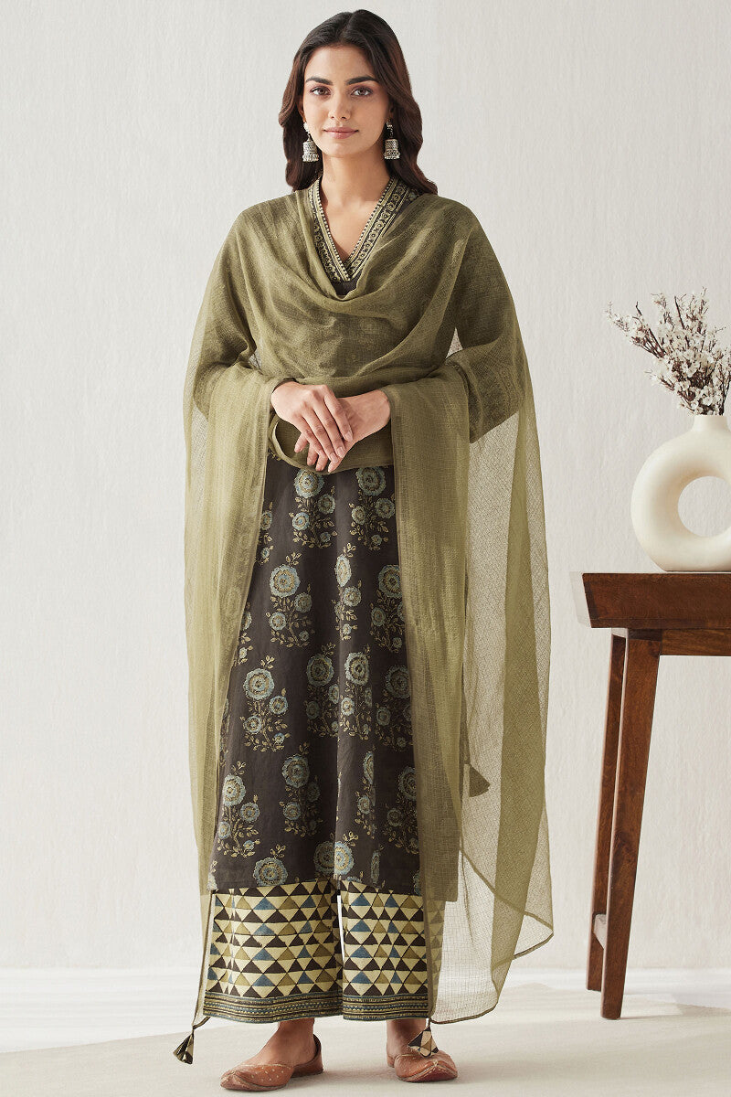 Sehra Nadia Ajrak Kurta