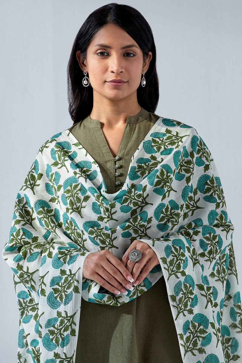 Nasrine Rehmat Sanganeri Dupatta