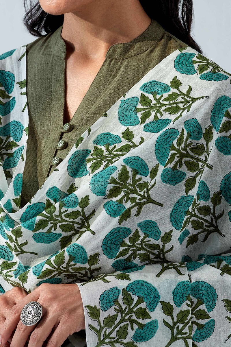 Nasrine Rehmat Sanganeri Dupatta