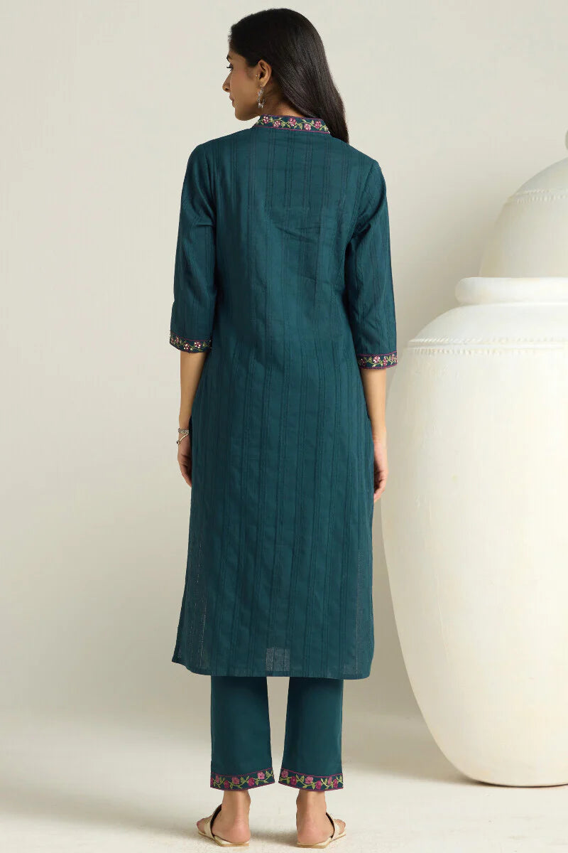 Surplus: Mehraab Simer Kurta