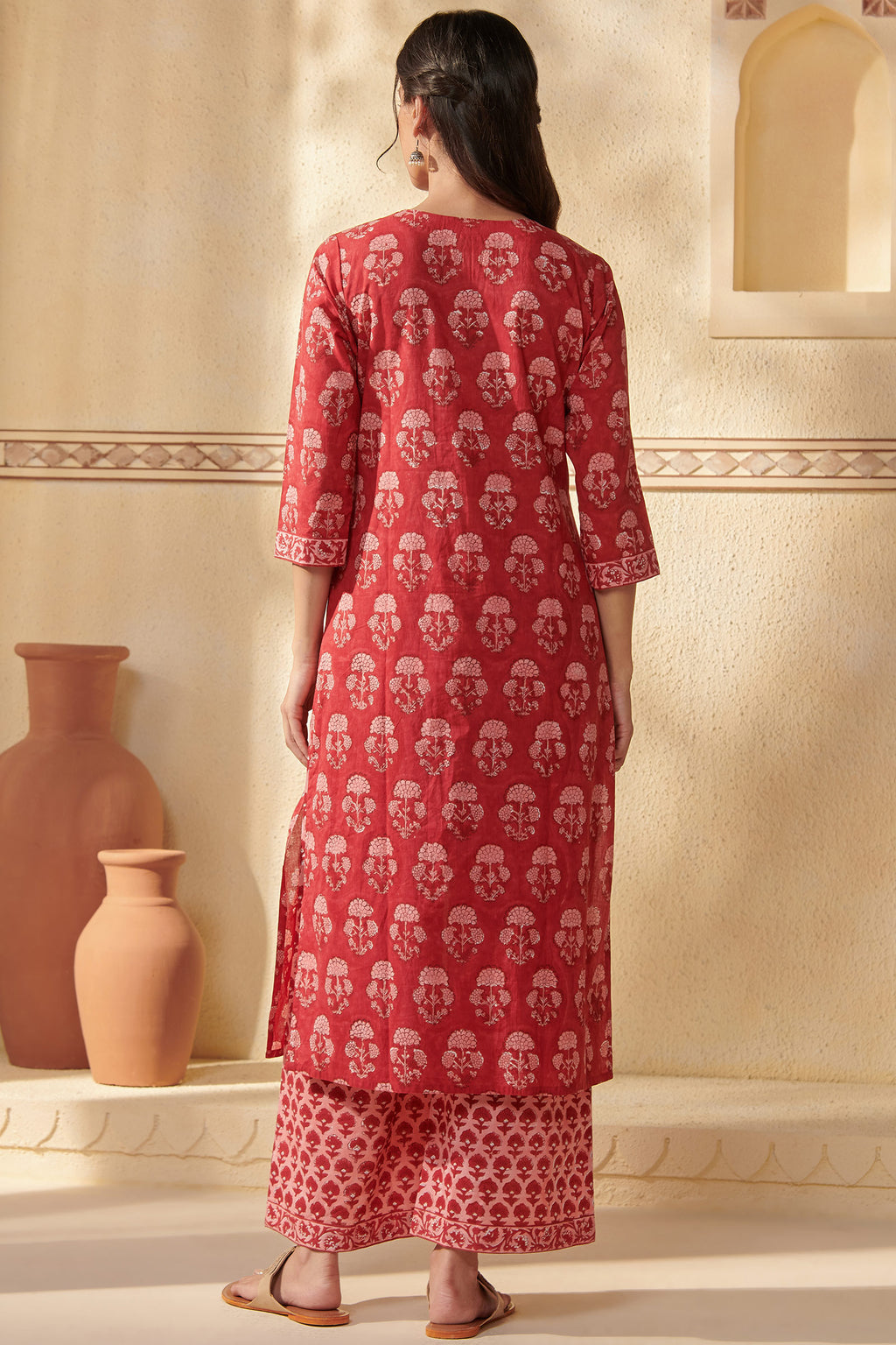 Surplus: Gulbarg Nazma Sanganeri Kurta