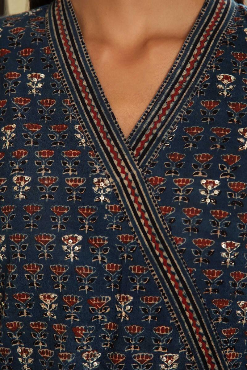 Sehra Mahek Ajrak Kurta