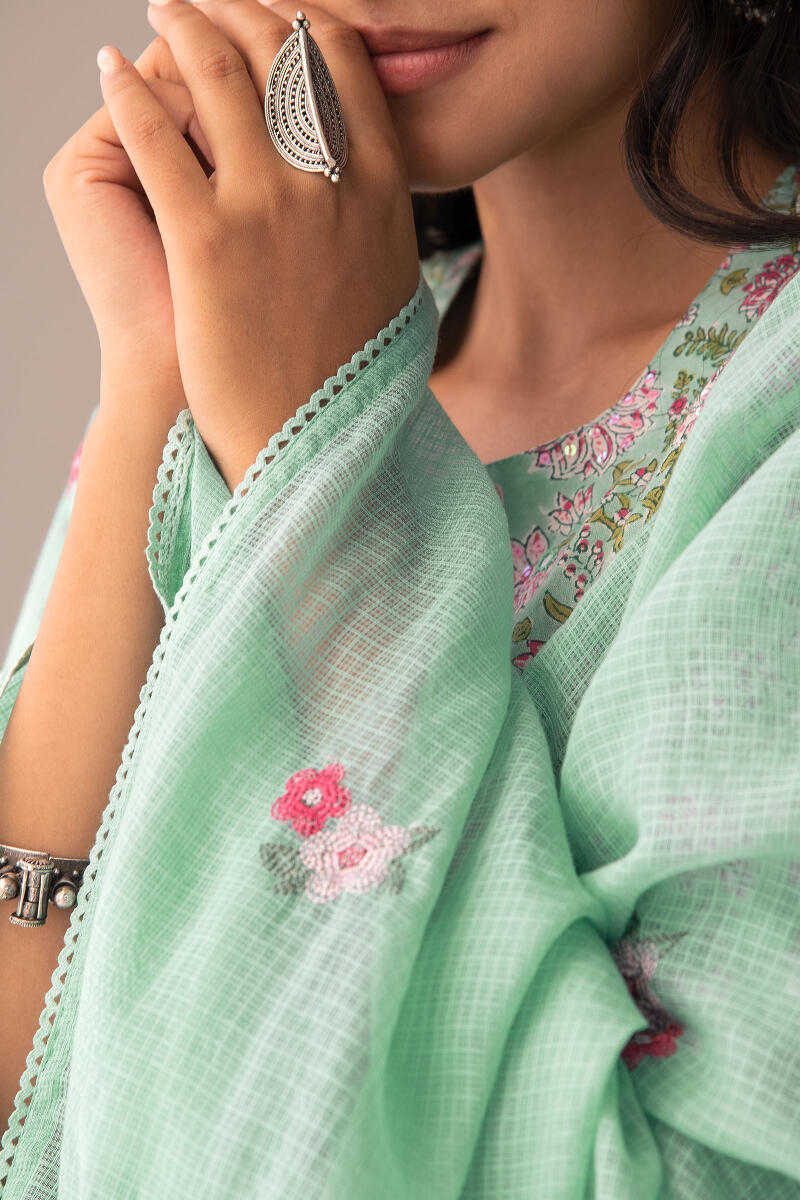 Nasrine Mehar Kota Dupatta
