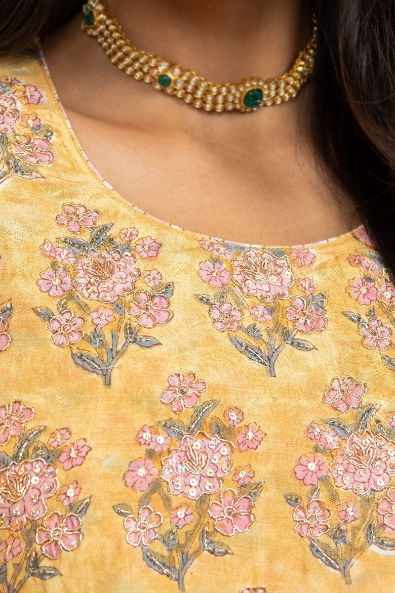 Shirin Maya Sanganeri Modal Kurta