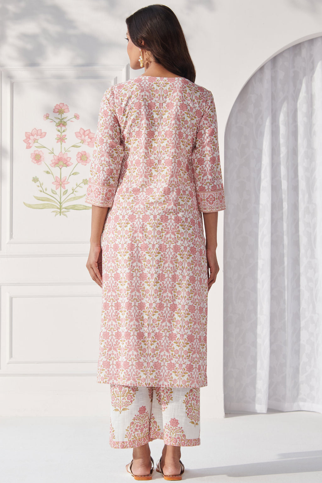 Surplus: Gulbahar Nazneen Kurta