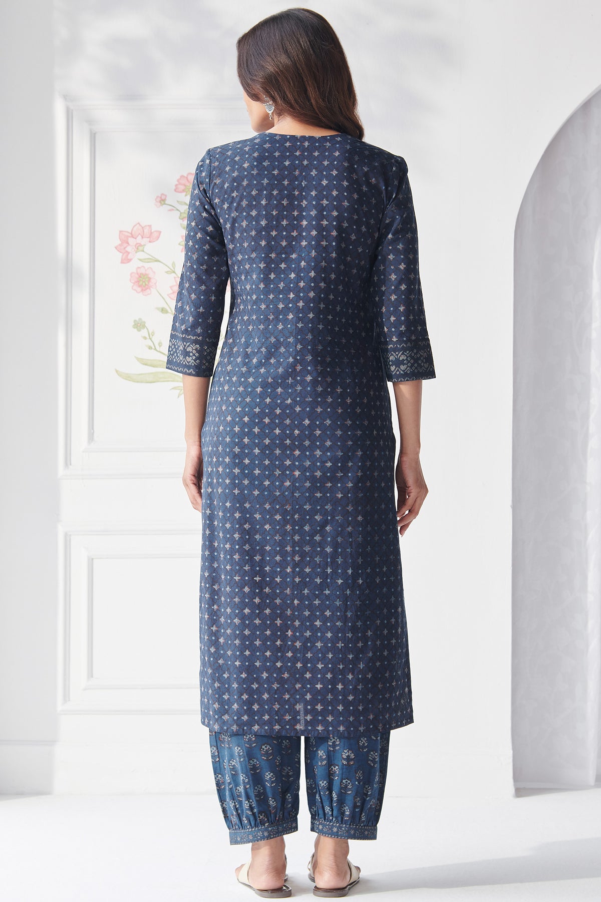 Sehra Gauhar Akola Kurta