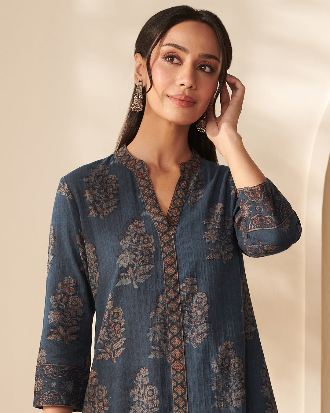 Sehra Fahima Akola Dabu Kurta