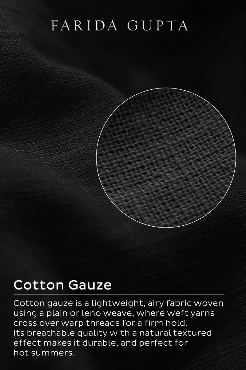 Surplus: Roza Seerat Black Kurta