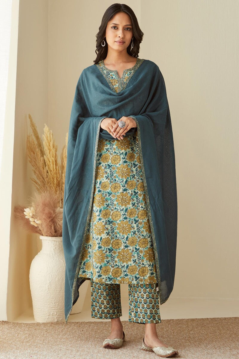 Gauhar Shirin Dupatta