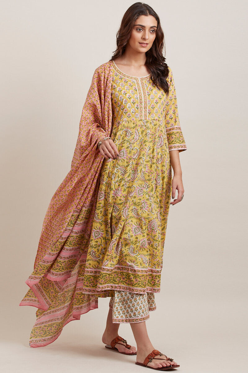 Gauhar Jiya Kurta