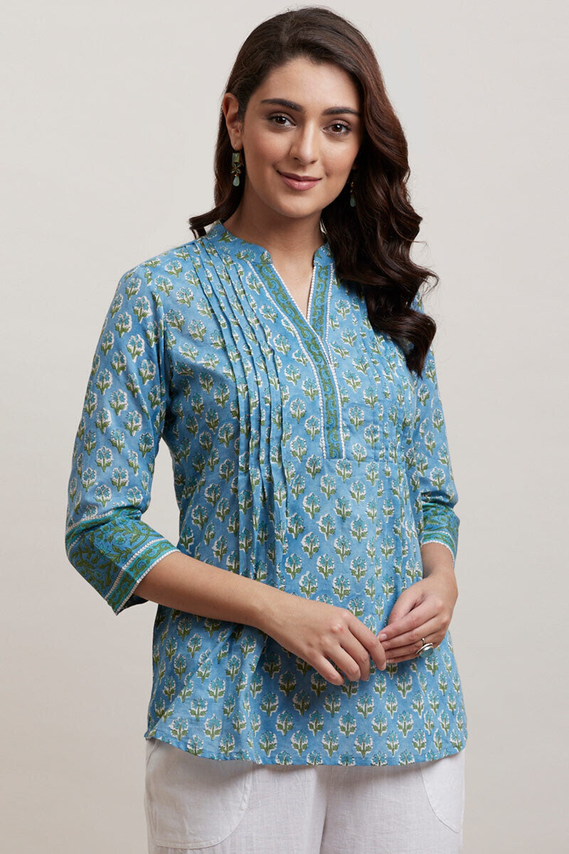 Gauhar Nameera Top